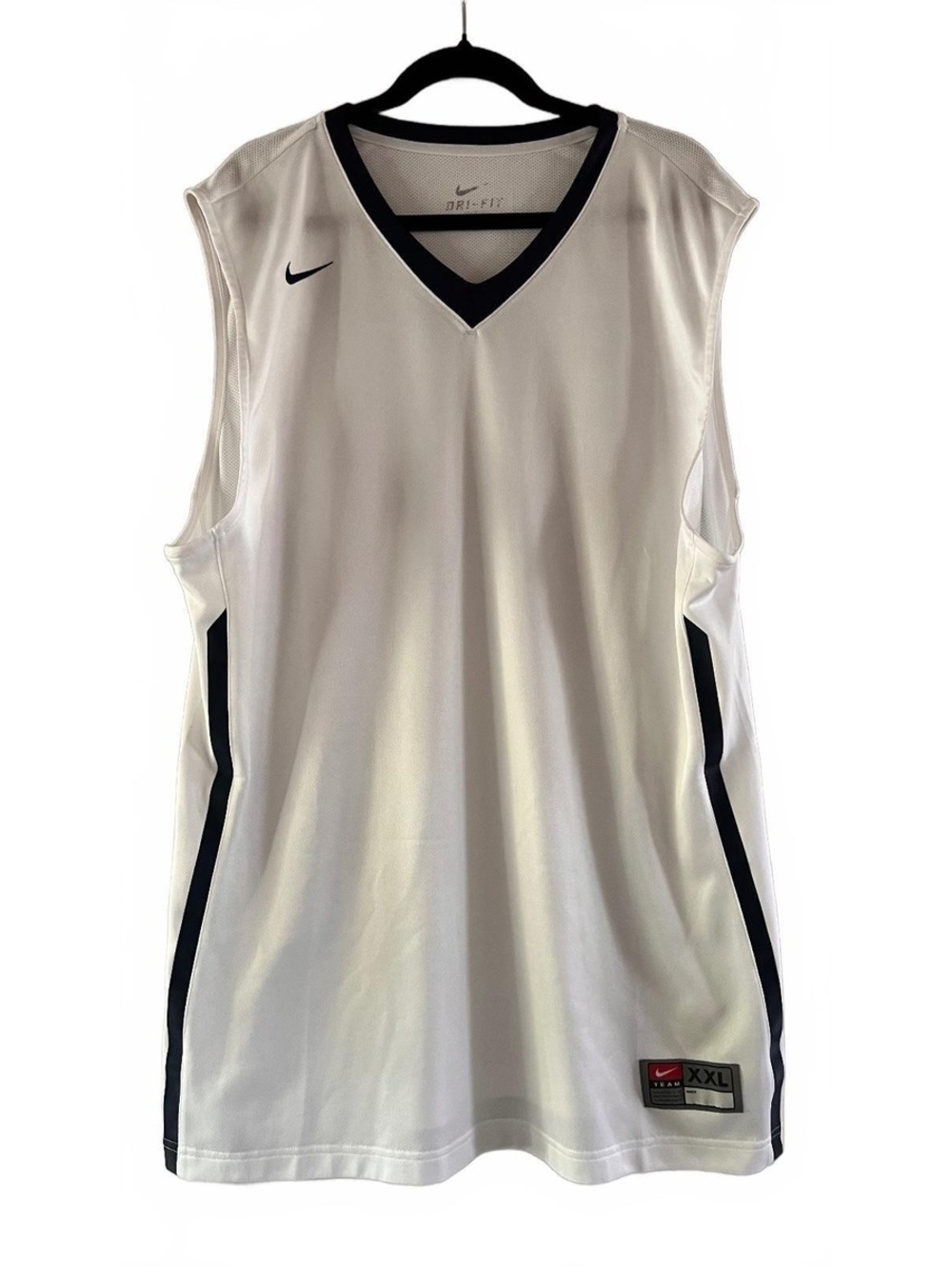 90s Vintage Nike Team XXL White Basketball Jersey with Black Trim